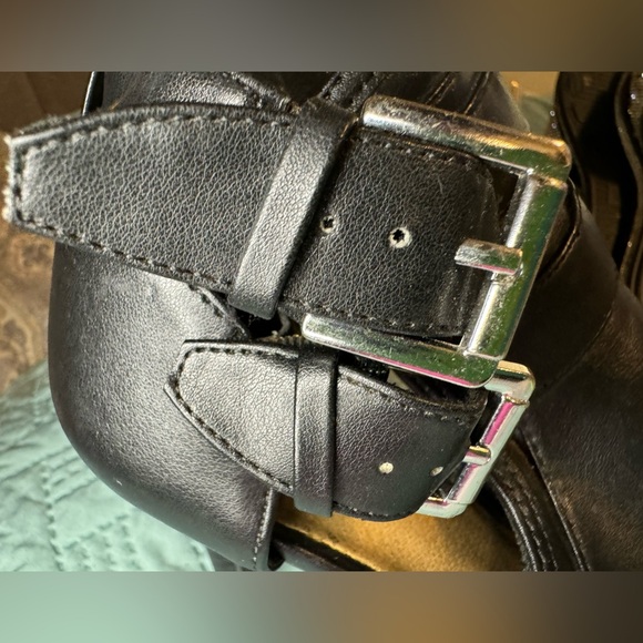 Super mega comfy shoes - Picture 4 of 8